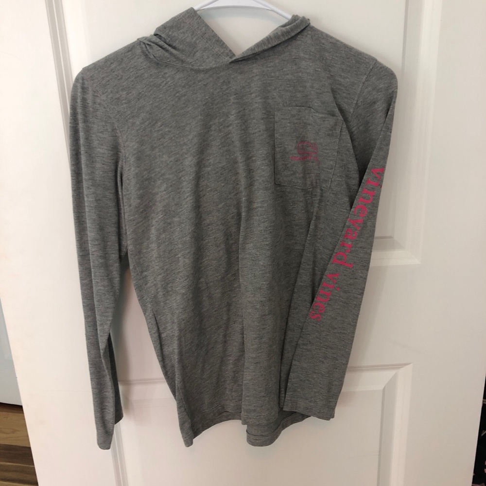 Vineyard vines shirt with hoodie